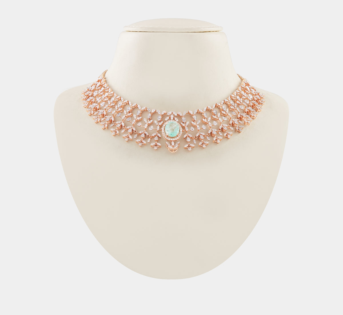 Emerald Studded Diamond Necklace